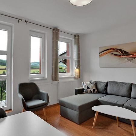 Loučná pod Klínovcem Mountain Apartment Klinovec Atomic מראה חיצוני תמונה