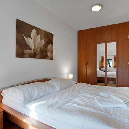 Loučná pod Klínovcem Mountain Apartment Klinovec Atomic מראה חיצוני תמונה